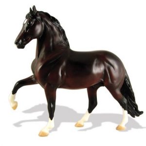 Breyer TRADITIONAL RCH Ventarrones Perunpaso hevonen